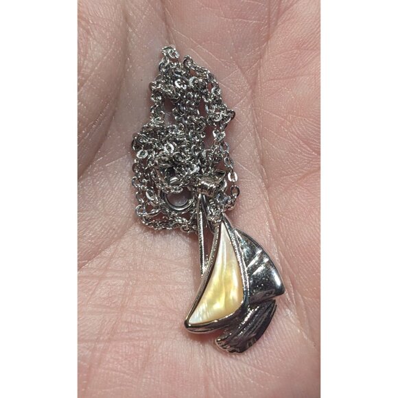 Preppy Nautical Silver Tone Sailboat Pendant Necklace With Shell Inlay - Picture 5 of 6